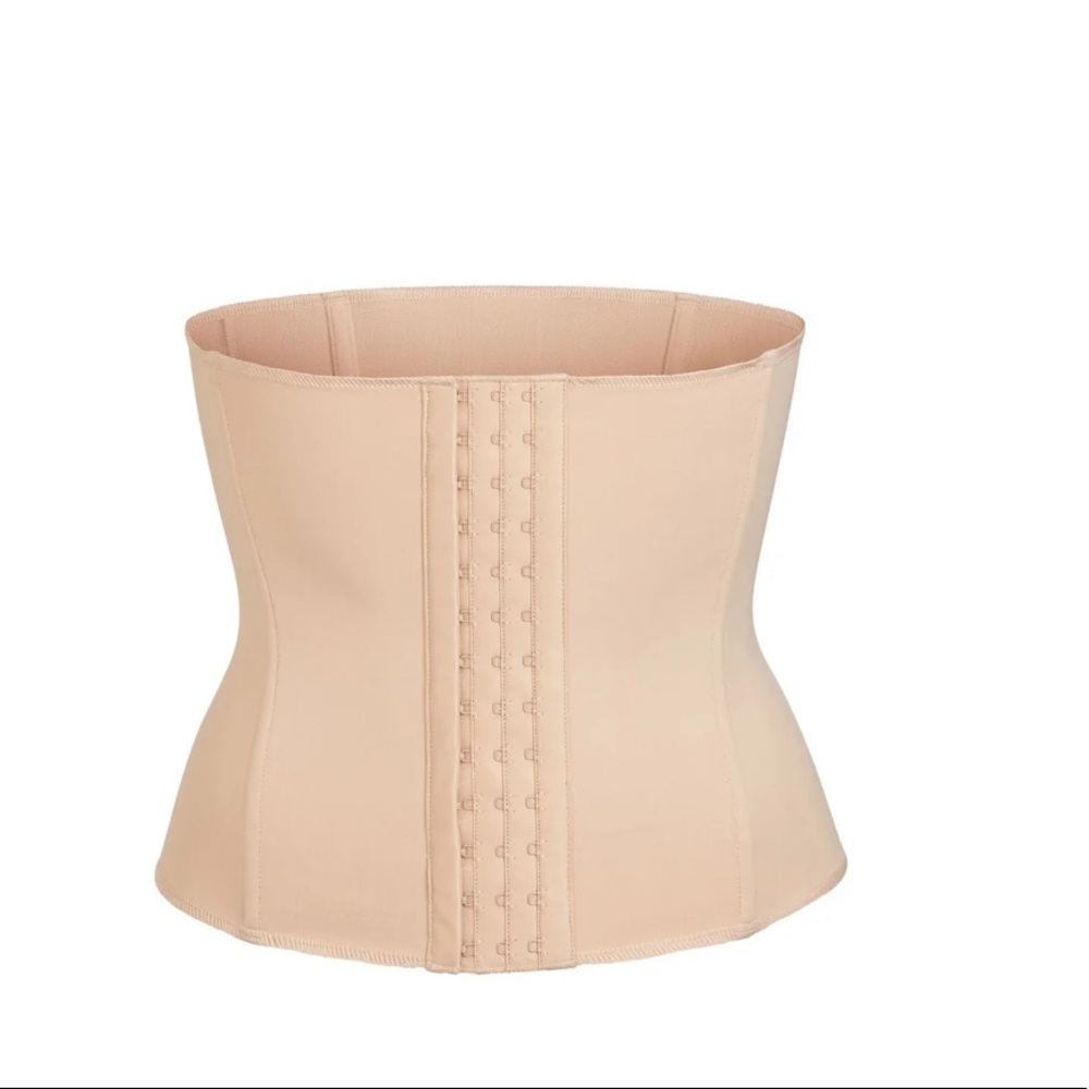Skims Waist Trainer